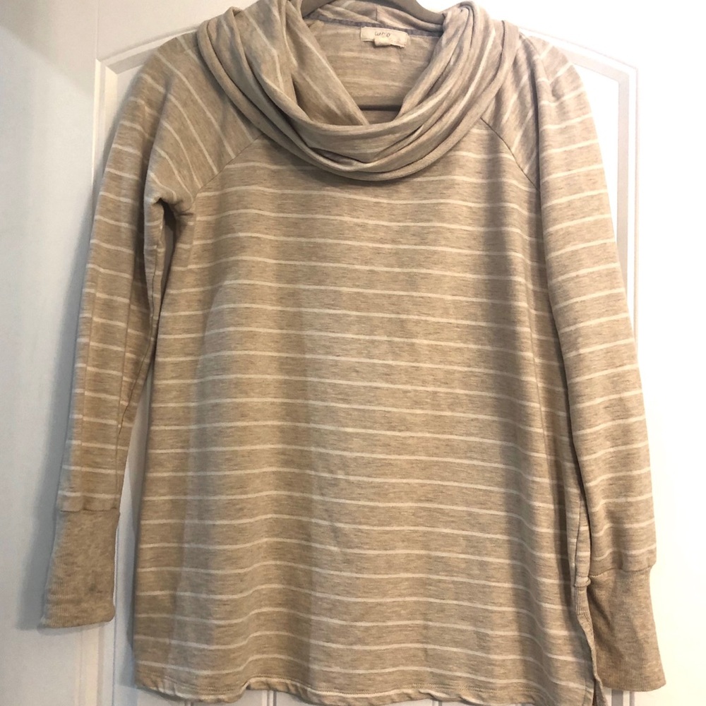 5/$20 Cupio cowl neck pullover